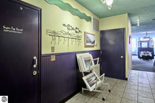 320 Main St, Frankfort, MI 49635